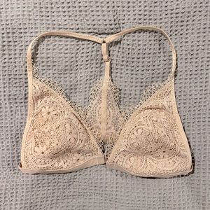 Victoria’s Secret Pink Lace Front Clasp Bralette Small